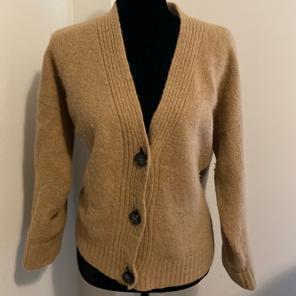 Sweater - Picture 1 of 3